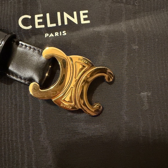 Celine triomphe belt size 70 medium size - Picture 2 of 7